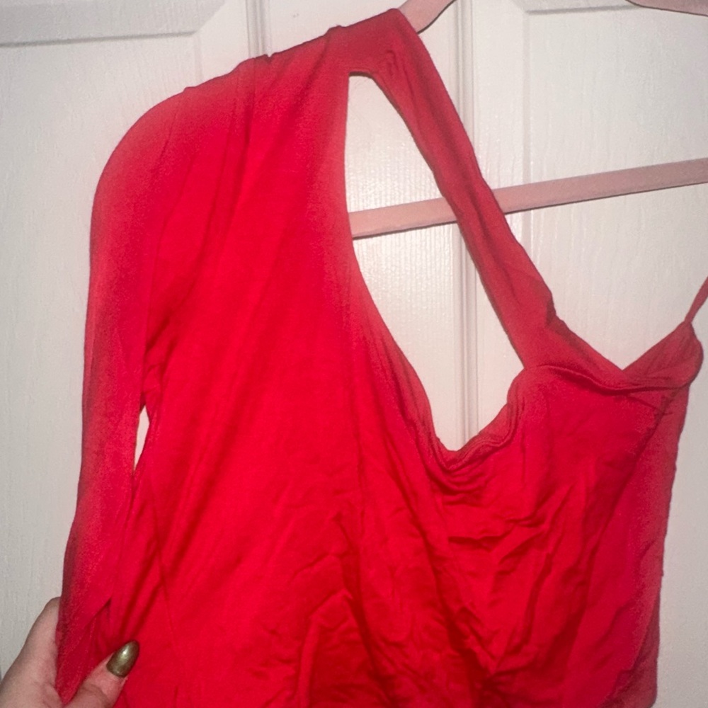 Garage Red Asymmetrical Crop Top - Picture 5 of 6